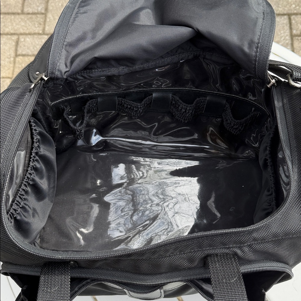 HARTMANN SMALL CARRY ON COSMETIC, TOILETRY BAG BLACK NILON WITH STRAP - Picture 9 of 14